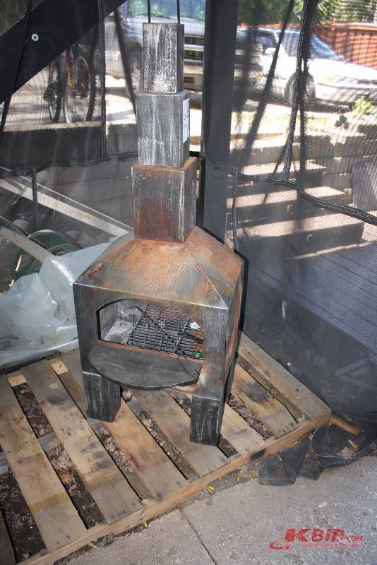 Outdoor Stove wStove Top & Grates 23 x 15.5 x 68.5.