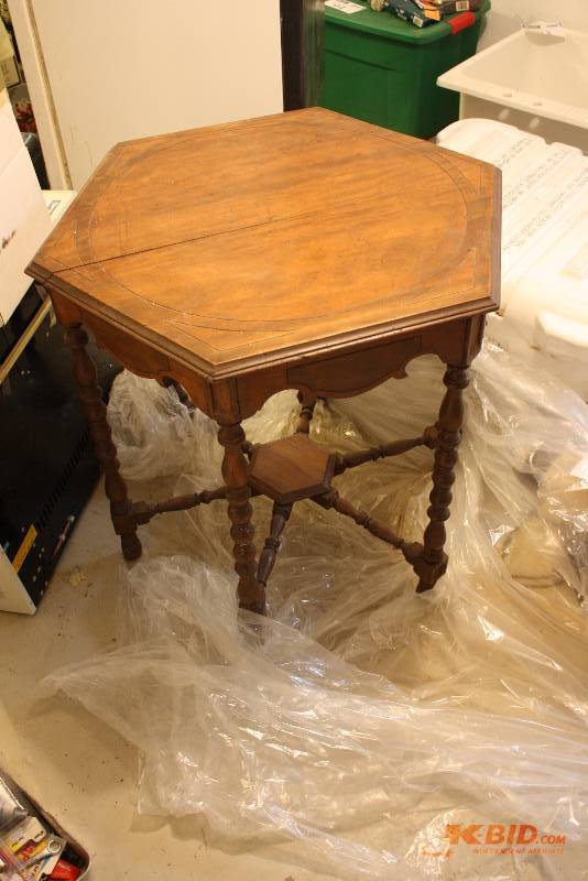 Wooden Table Hexagon Shape 28 x 33 x 30.