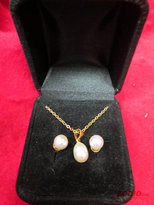 Fresh water pearls...