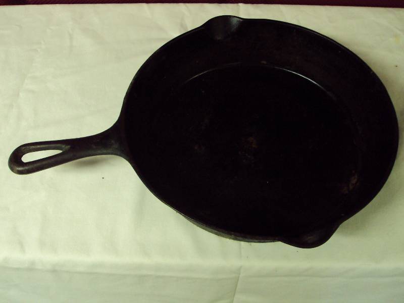 Cast Iron Fry Pan
