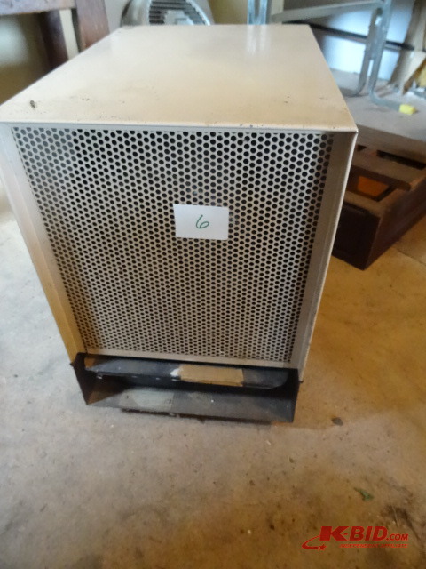 lot 6 image: Dehumidifier