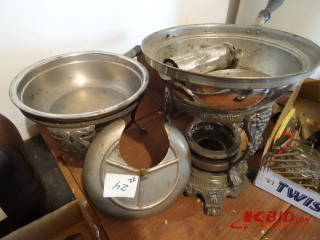 lot 24 image: Chaffing Pans