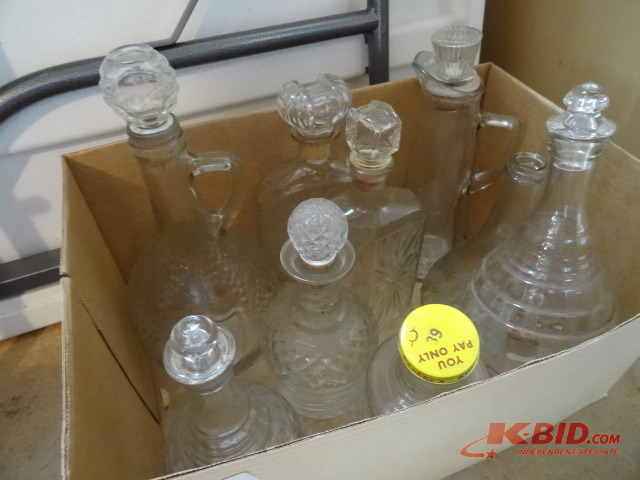 lot 32 image: Decanters
