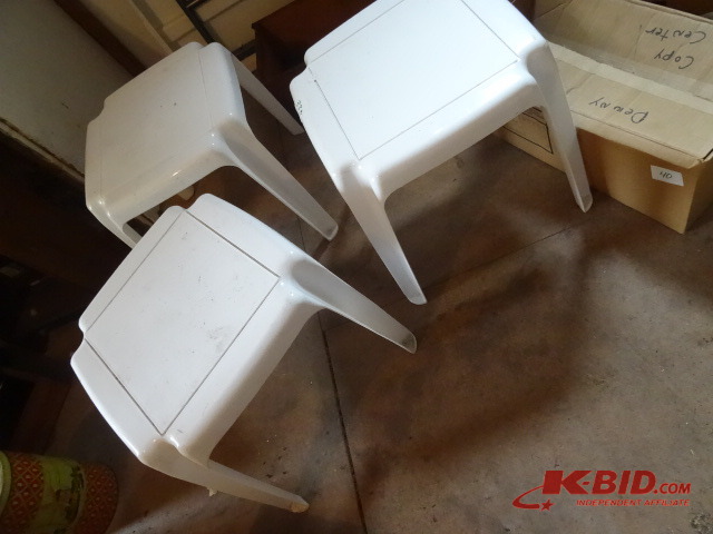 lot 38 image: Patio Tables