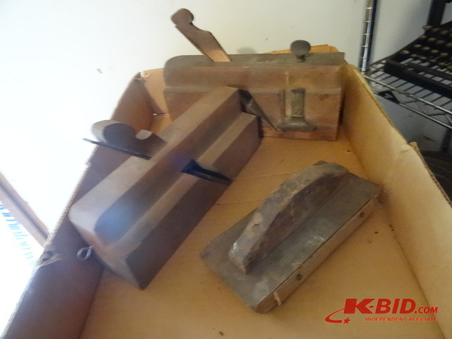 lot 50 image: Hand Planes