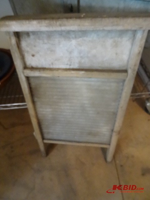 lot 74 image: Wash Boards