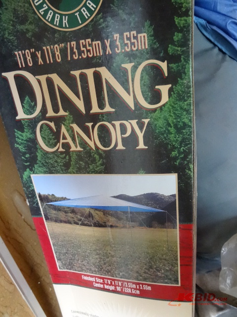 lot 87 image: Camping Equipment