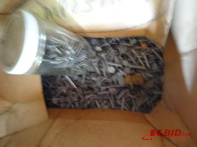 lot 124 image: Nails