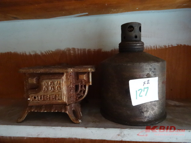 lot 127 image: Stove