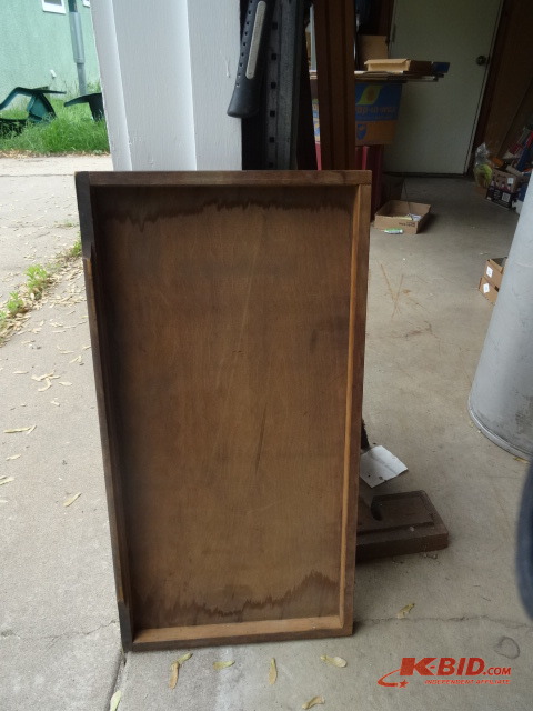 lot 134 image: Wood Tray