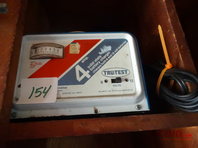 lot 154 image: Battery Charger
