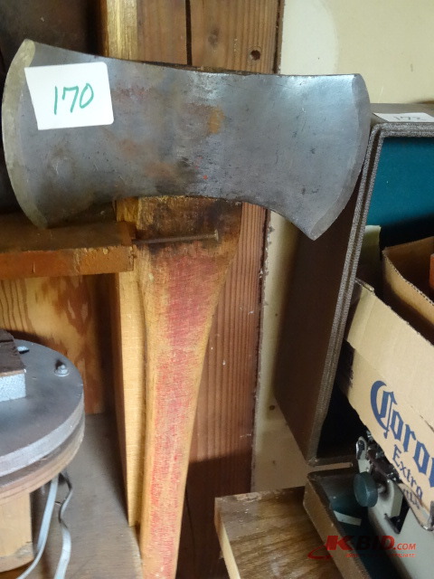 lot 170 image: Axe