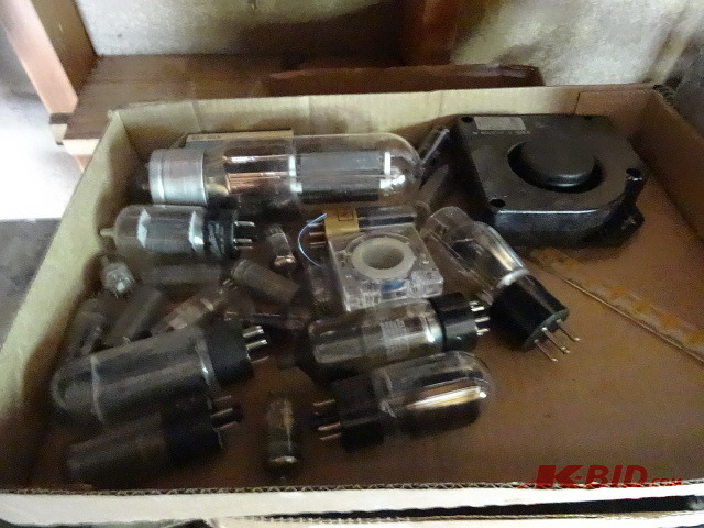 lot 204 image: TV and Radio Tubes