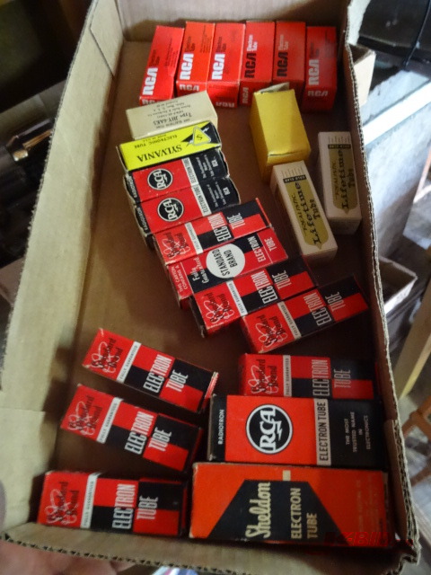 lot 205 image: TV and Radio Tubes