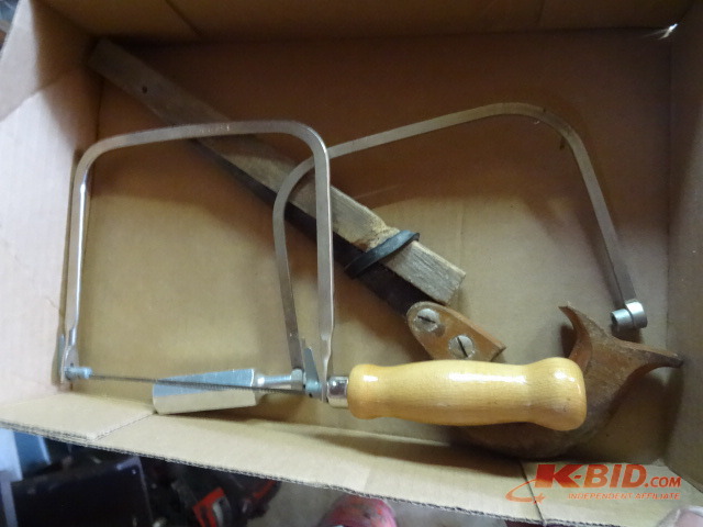 lot 216 image: Saws