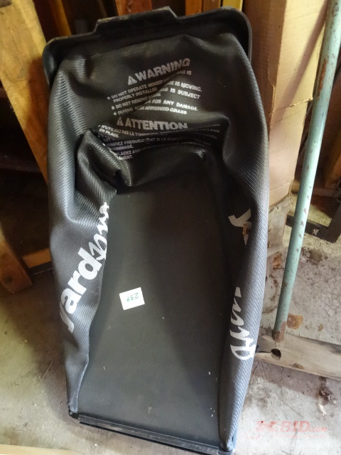 lot 239 image: Lawn Mower Bag