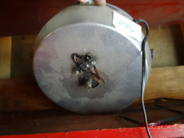 lot 276 image: Elec. Item