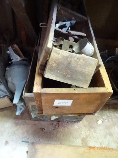 lot 277 image: Wood Bins