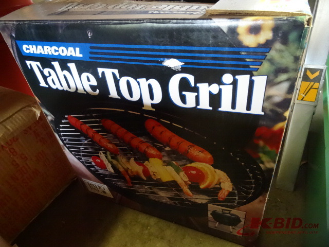 lot 290 image: Table Top Grill
