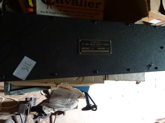 lot 318 image: Coupler