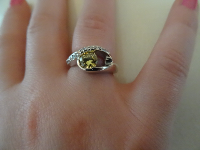 Ladies Engagement Ring