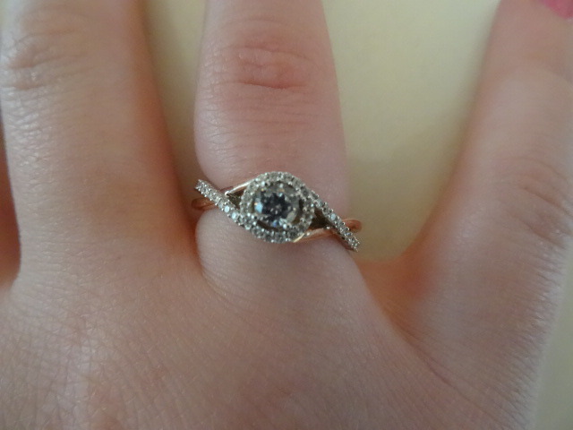 Ladies Engagement Ring