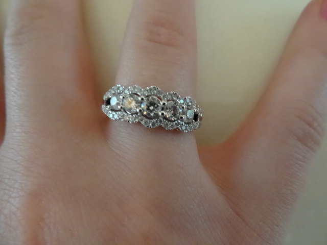 Ladies Engagement Ring