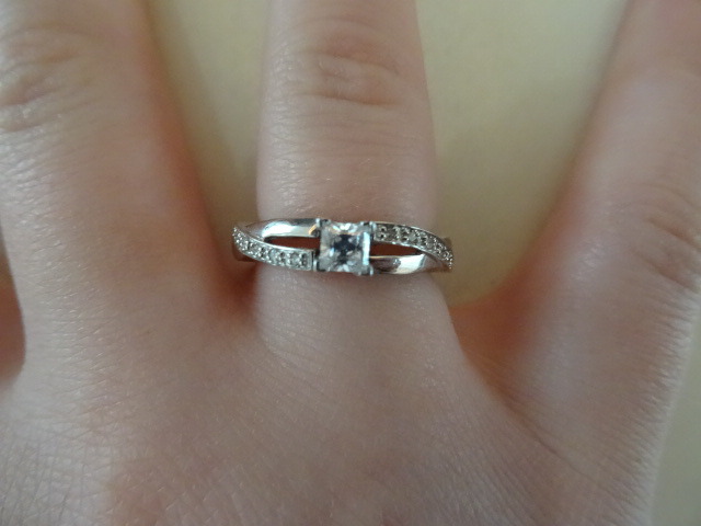 Ladies Engagement Ring