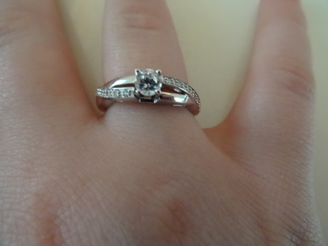 Ladies Engagement Ring