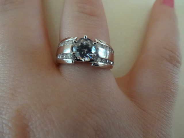 Ladies Engagement Ring