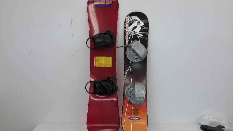 lot 17 image: snowboards