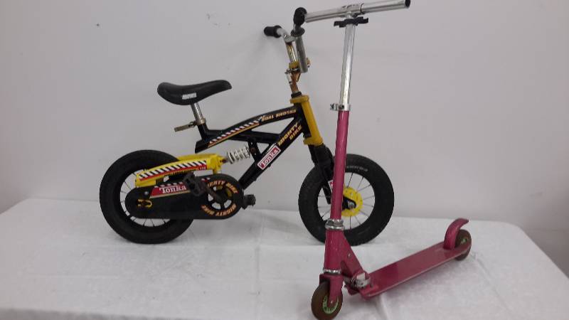 lot 44 image: bike, scooter