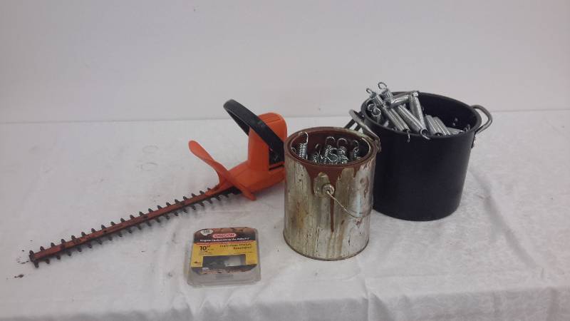 lot 74 image: trimmer, springs, chain