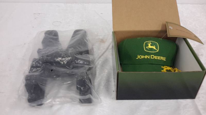 lot 86 image: john deer cap in box, misc