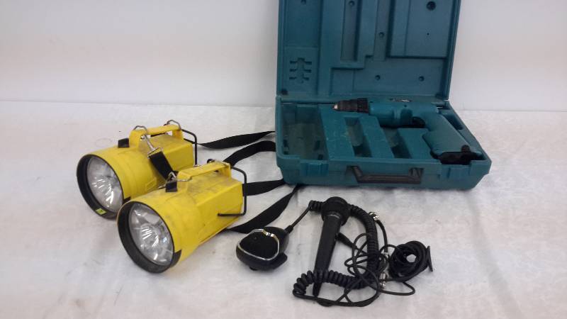 lot 90 image: makita, flashlights, mics
