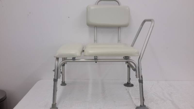 lot 91 image: shower chair
