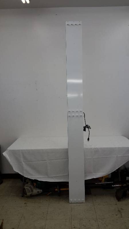 lot 106 image: brand new light fixture