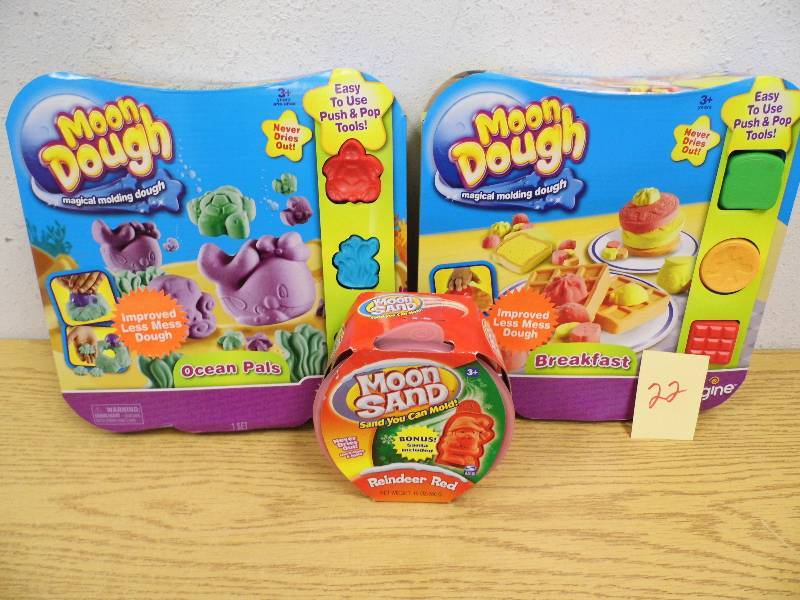 New Mood Dough & Moon Sand