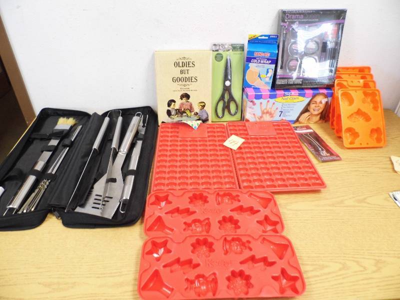 Grill Tools & Makeup
