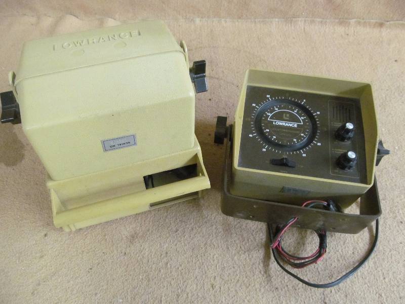 lot 1 image: Vintage Depth Finder