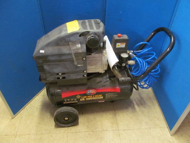 lot 46 image: Air compressor