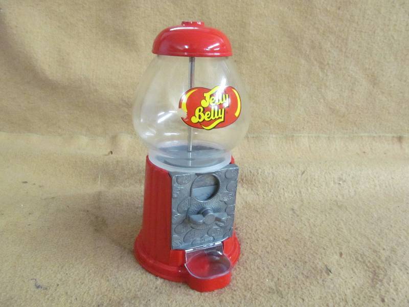lot 54 image: Jelly Belly