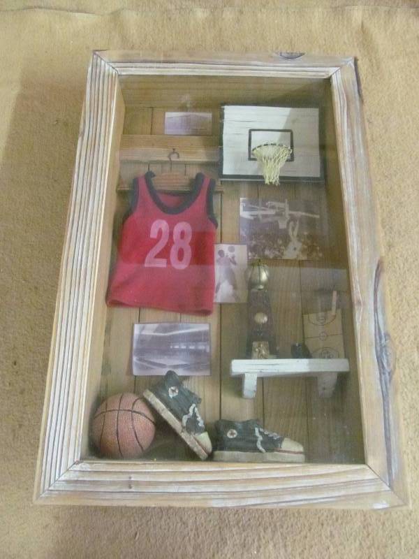lot 82 image: Basketball