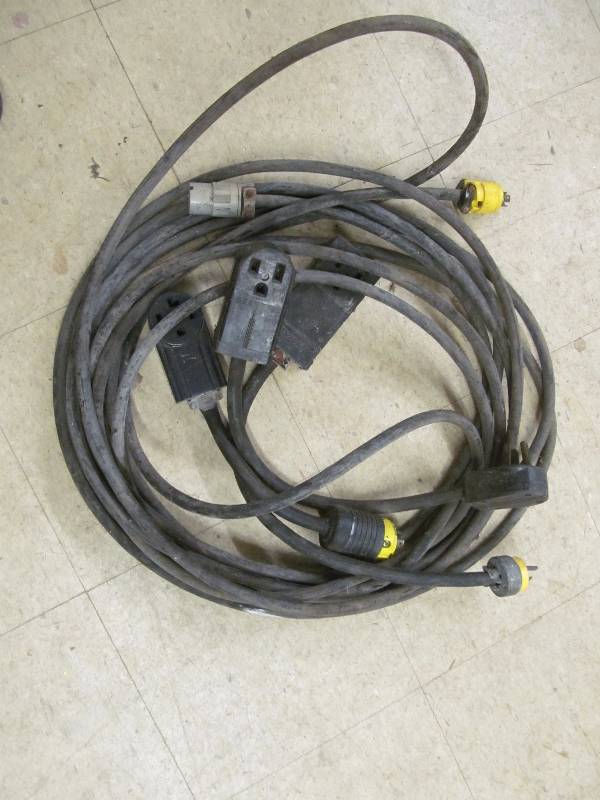 lot 97 image: Extension Cords