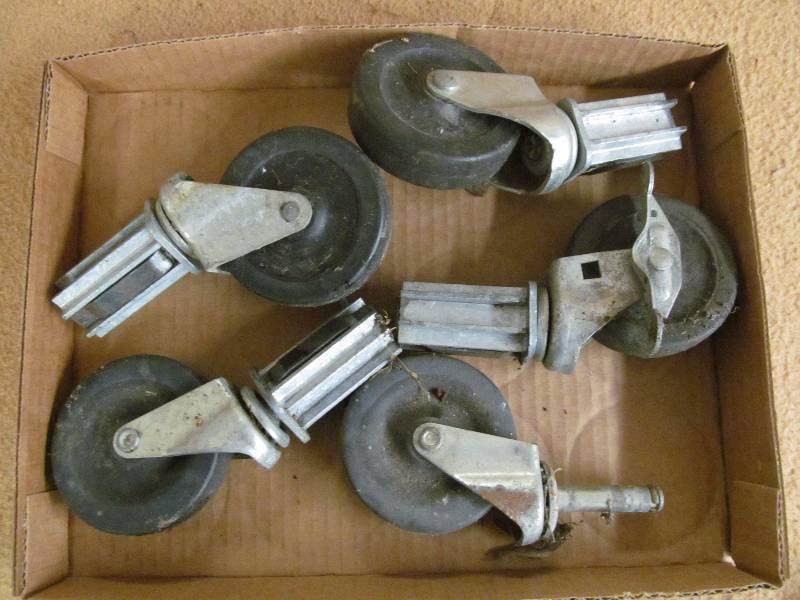 lot 101 image: Casters
