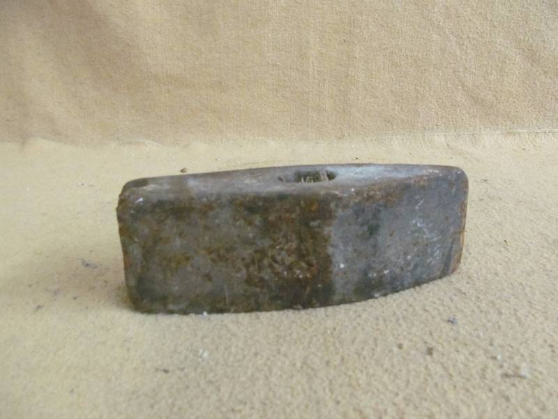 lot 102 image: Mall Head
