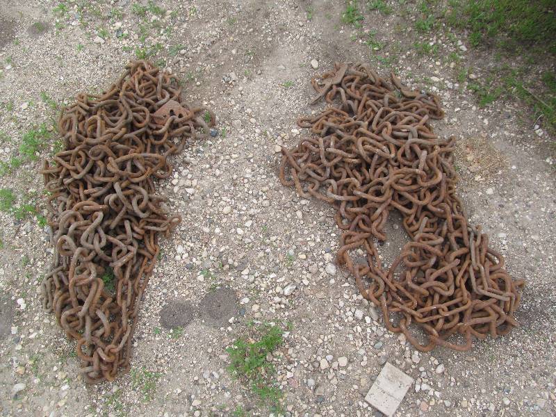 lot 112 image: Tractor tire chains
