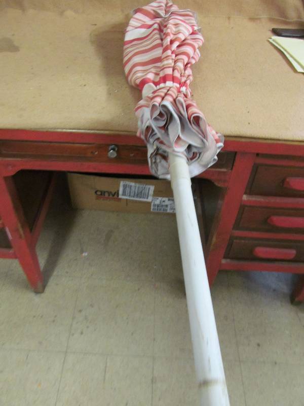 lot 153 image: Patio Umbrella