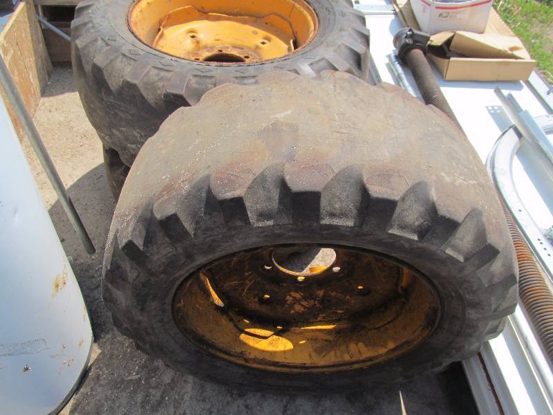 lot 194 image: Tires
