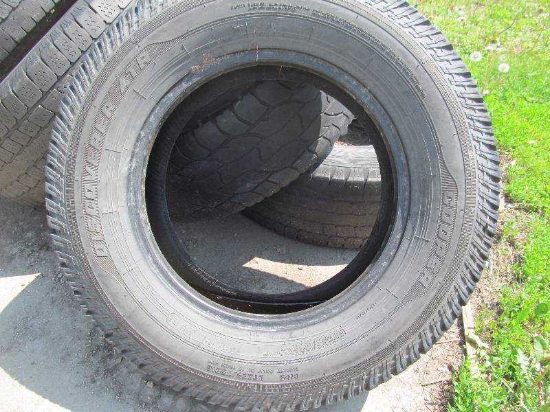 lot 196 image: Tire